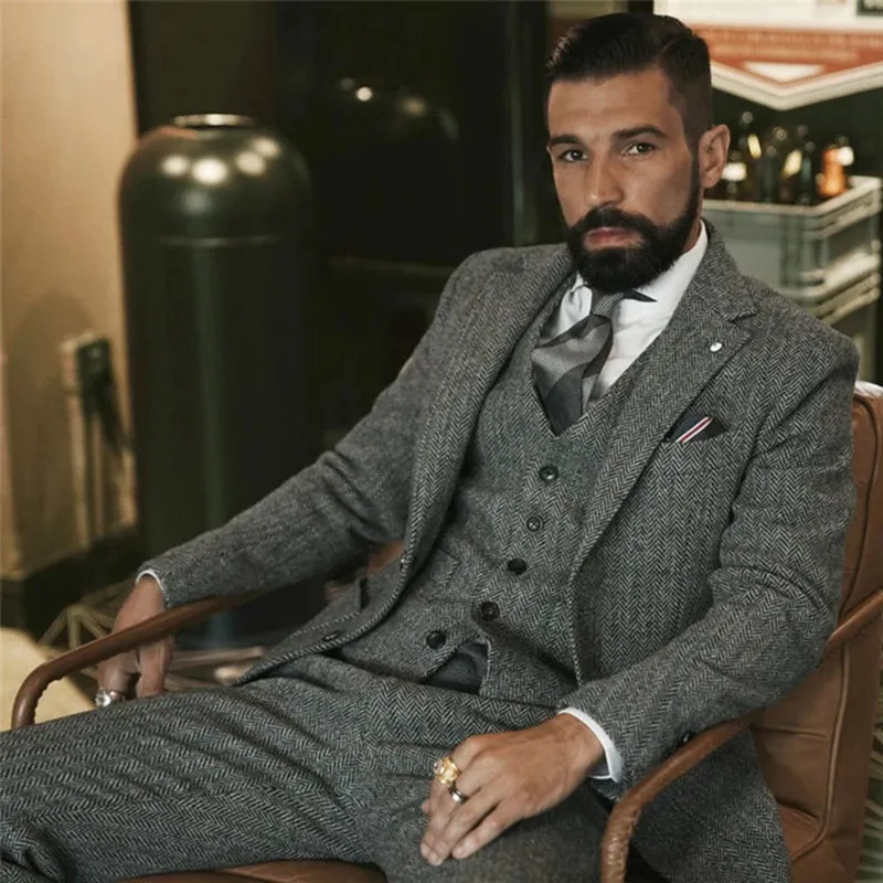Men's Suits Blazers Grey Herringbone Men Suit Tweed British Style Slim Fit Blazer WeddingBusiness for Formal Groom Tuxedos 3 Piece 231115