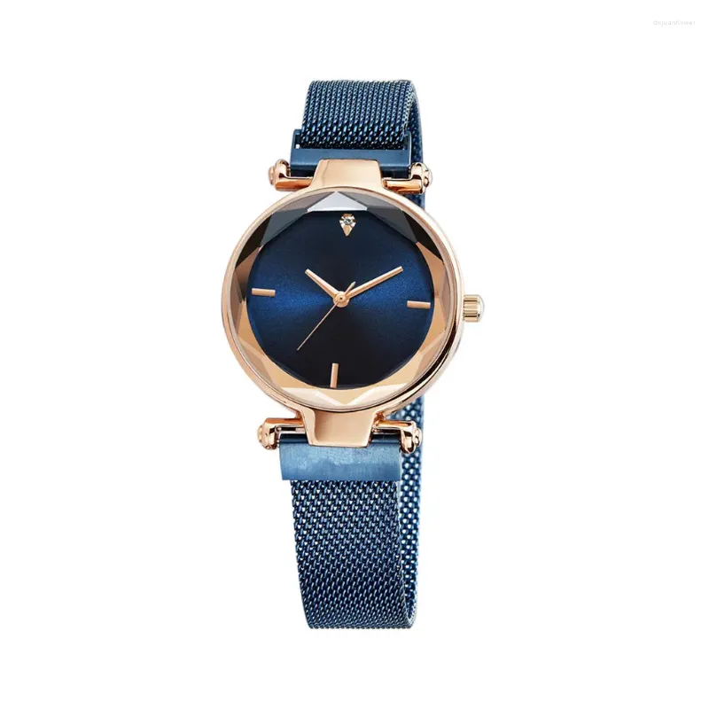 ساعة Wristwatches Watch Watch Ladies تهتز الشبكة الحمراء مع الاتجاه Quartz Montre Femme Acier inoxydable ساعات على مدار الساعة