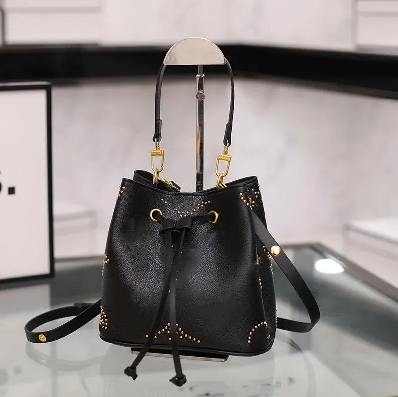 Neo Noe BB MM Borsa a secchiello con coulisse Borsa da donna di design Hobo Tote Mini borsa di lusso Borsa a tracolla staccabile con manico superiore Borsa a tracolla regolabile