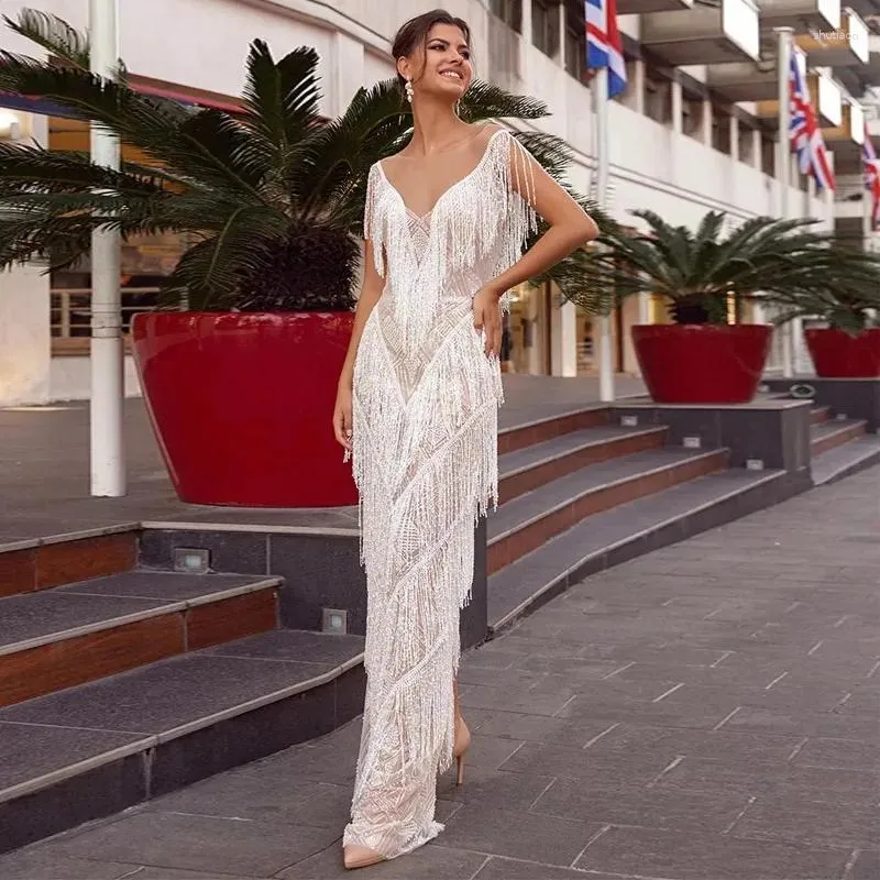 Robes décontractées luxe perles blanches plumes bal manches longues col en V ceinture longueur cheville robes de soirée Dubai femmes robe formelle