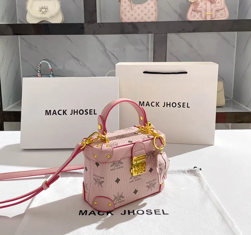 Pink PU Leather Small Square Bag with Cell Phone Pocket Casual Women Shoulder Bag for Daily Outfit