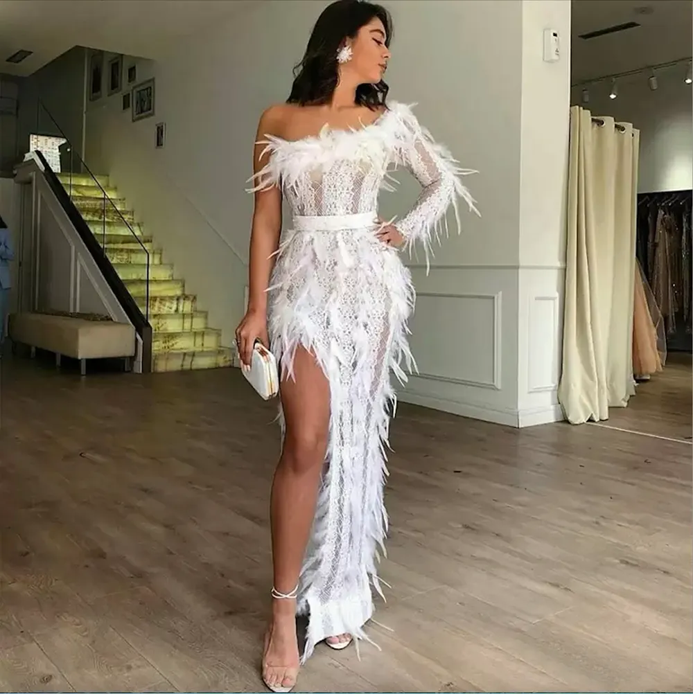 Stunning White Feather Side Split Prom Dresses One Shoulder Long Sleeve Lace Floor Length Cocktail Party Dress robes de soiree