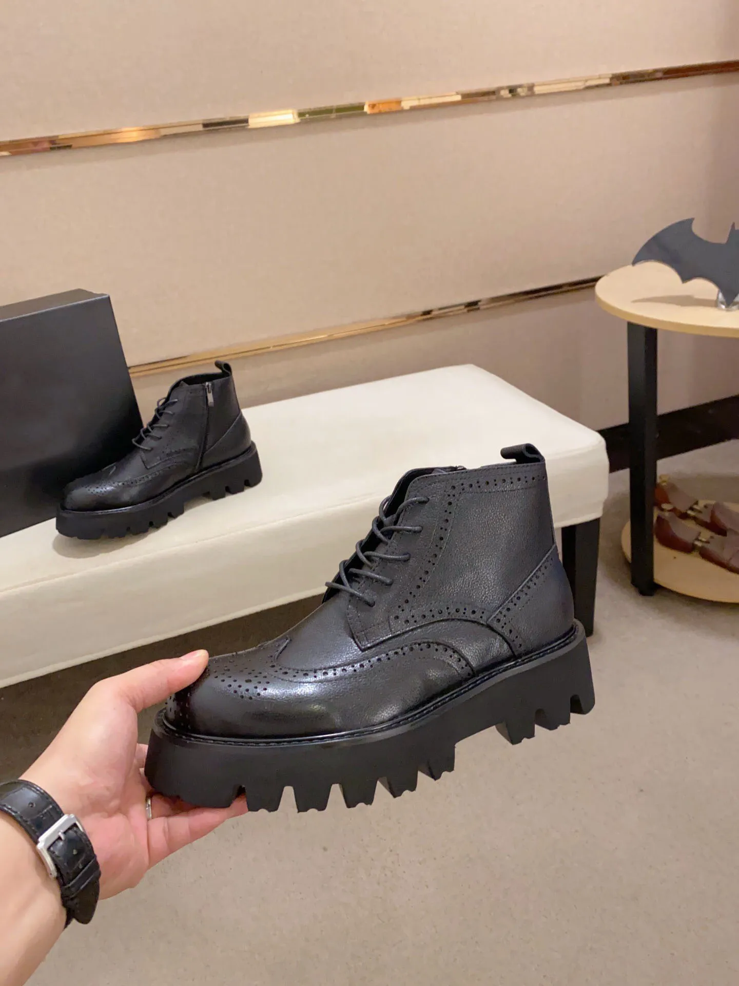 Stivaletti da uomo Scarpe eleganti da festa di nozze Stivaletti Martin casual impermeabili da esterno maschili Stivali da moto di marca da uomo Taglia 38-45