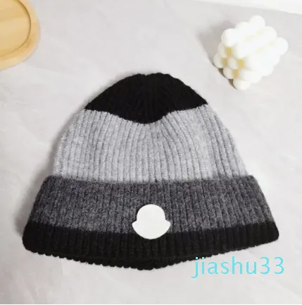 Men's and women's wool hats Skull hats Autumn and winter warm knitting Stretch ski warm hat High quality