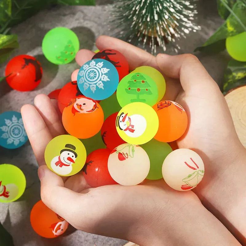 LED RAVE Toy 5 10st Christmas Bouncy Ball Luminous Toys Rubber Home Desktop Decoration Glow For Children Barn Boys Girls Present 231116