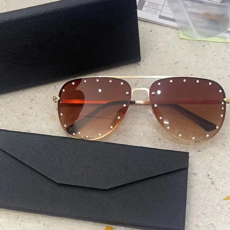 Винтажная мода негабаритные солнцезащитные очки женщина роскошный дизайнер Diamond Pilot Sun Glasses для женщин UV400