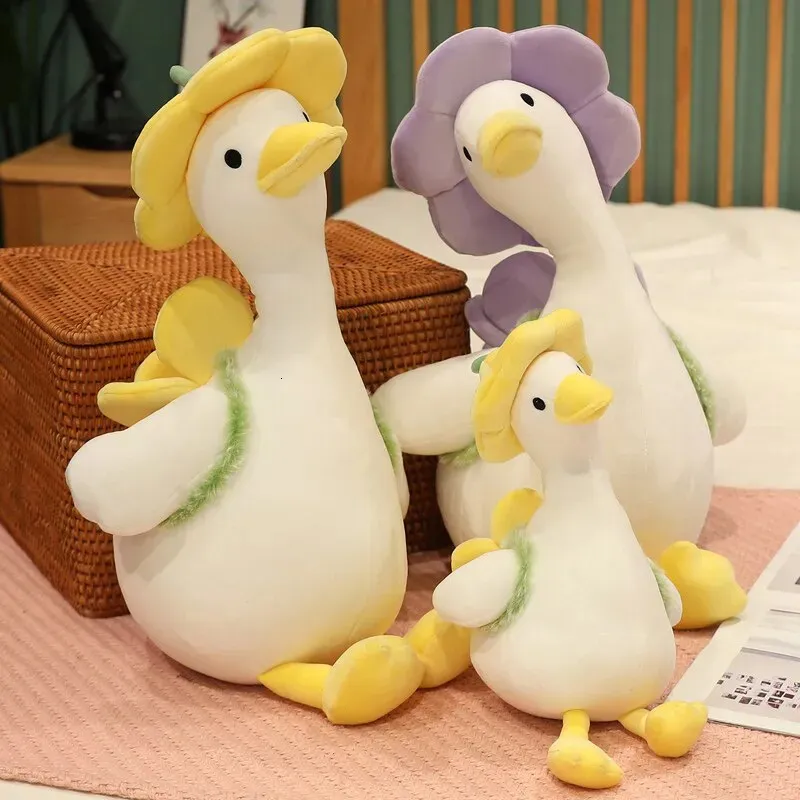 Peluş Bebekler Kawaii 30cm Duck Bebek Çiçek Oyuncak Dolduran Hayvan Hediyesi Simülasyon Eğlence 231115