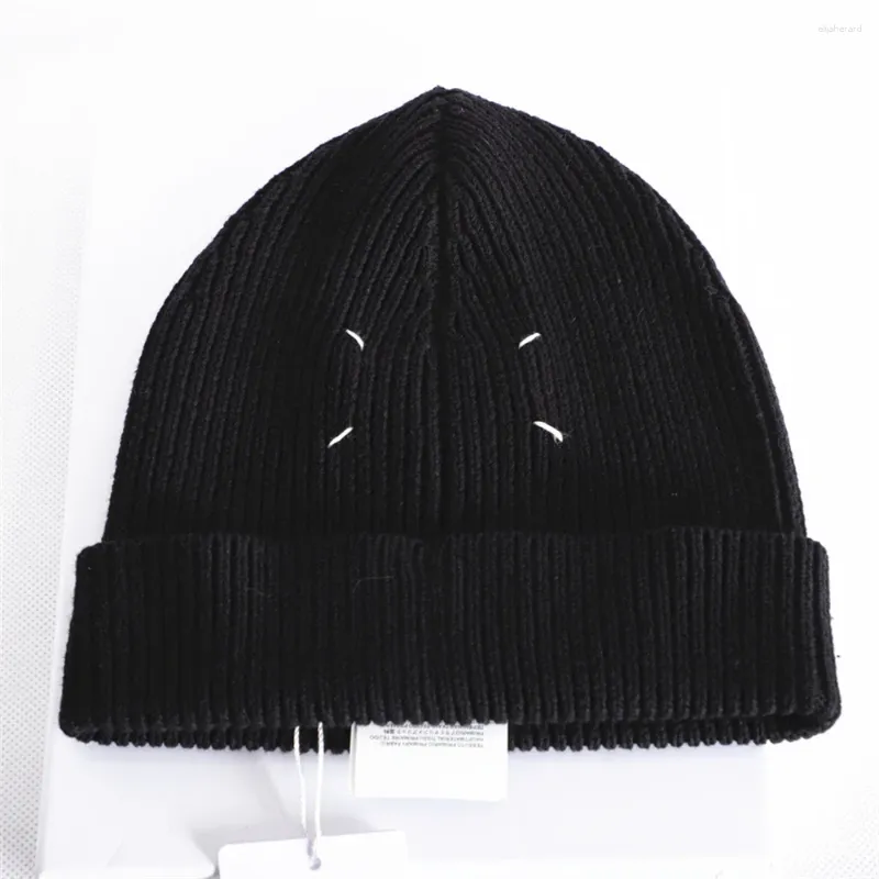 Berets M Six Four Corner Stitching Logo Knitted Hat Fashion Street Po For Men And Women Outdoor Sports Casual Thread Cold