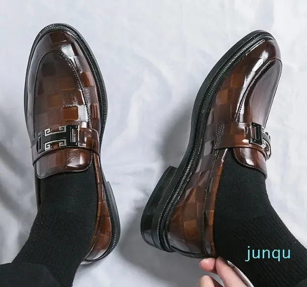Tips and Flat Bottoms Comfortable and Breathable Versatile Business Casual Shoes