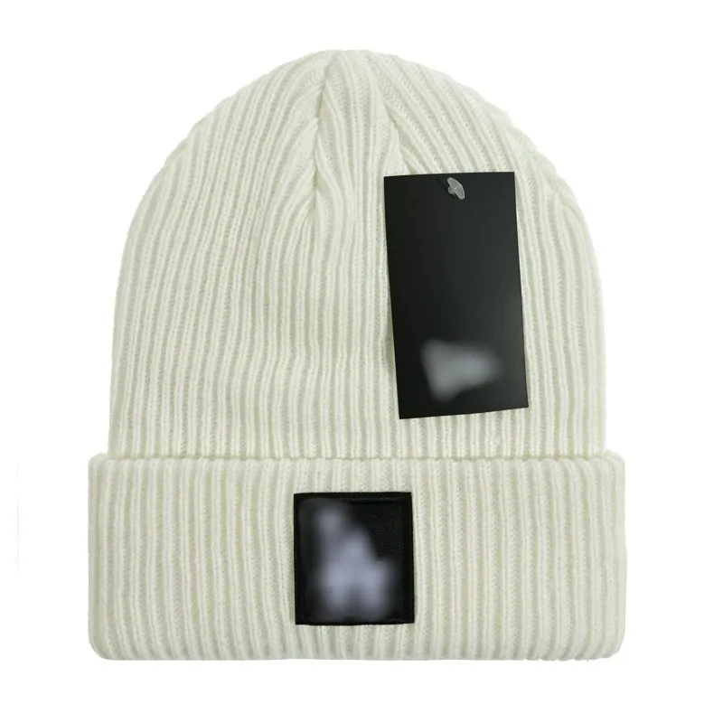 Yeni Tasarımcı Beanie Örgü Kapağı Yün Kapağı Rüzgar Popalı Sıcak Kaliteli Şapka Çift Modelleri Tek Parçalı Logo Moda Trendi Mükemmel Uygun Yüksek kaliteli Ürünler D-1