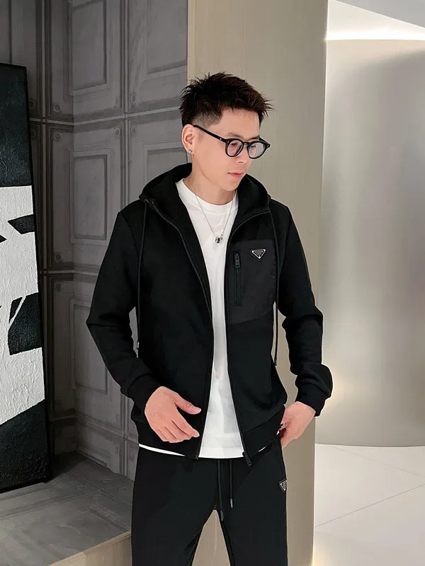 Men's Jacket Men's Hoodie Designer Windproof and Rainproof Jacket Sweater Printed Men's Coat Shirt High Quality Round Long Sleeve Embroidered Top Pullover Set P30