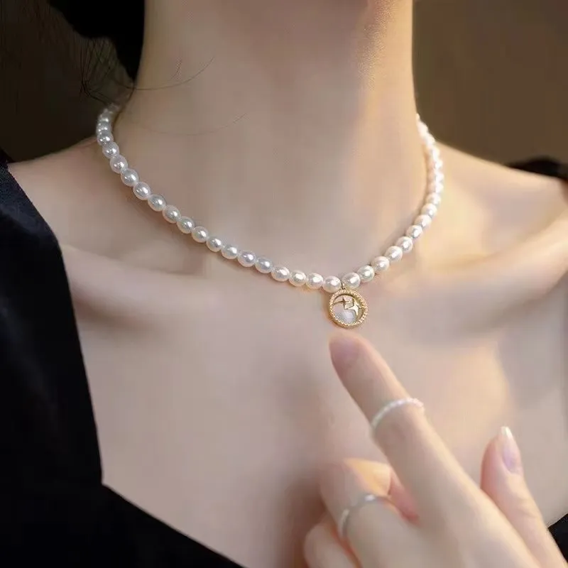 Collar con colgante de círculo de perlas naturales de Sailor Moon, gargantilla, joyería de tendencia gótica, cadena helada, regalo para hermanas, envío gratis_voghion.com