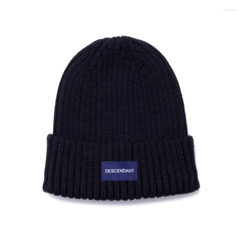 Berets DESCEN DANT DC DT Casal Casual Cold Cap Clássico Outono e Inverno Militar Cem com Lã Malha Homens Quente Beanie