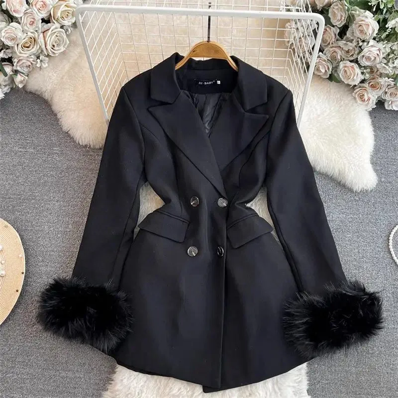 Trajes de mujer Puños de piel Chaqueta de traje negro Otoño e invierno Longitud media Gama alta Casual Chaqueta acolchada holgada Abrigo de mujer Z3889