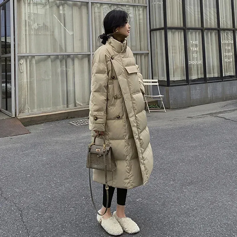 Women's thigh clearance length winter coat
