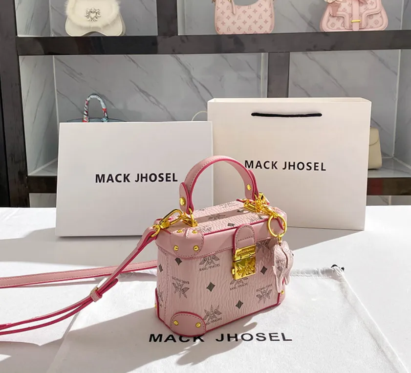 Pink box purse hotsell
