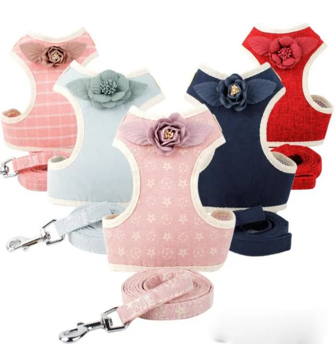 Pettorine per cani floreali di moda Designer di stile semplice Guinzagli per cani Teddy Pettorine traspiranti per esterni di alta qualità per animali domestici9898337