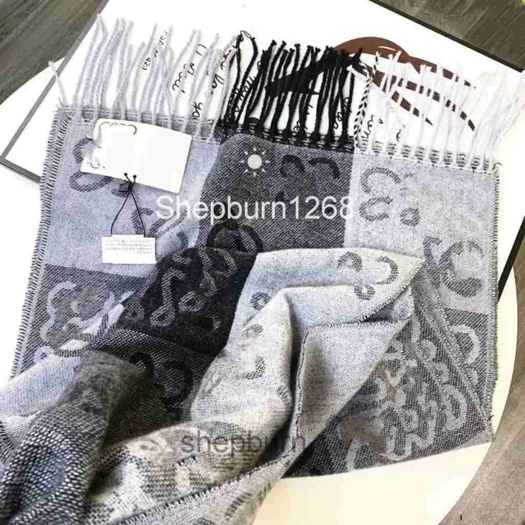 Bufandas de cachemir Mujeres Diseñador Bufanda Hombres de moda de lujo Pashmina de alta calidad Winter Warm Wraps 180*45cm unisex Casual Shawls leovowfseg