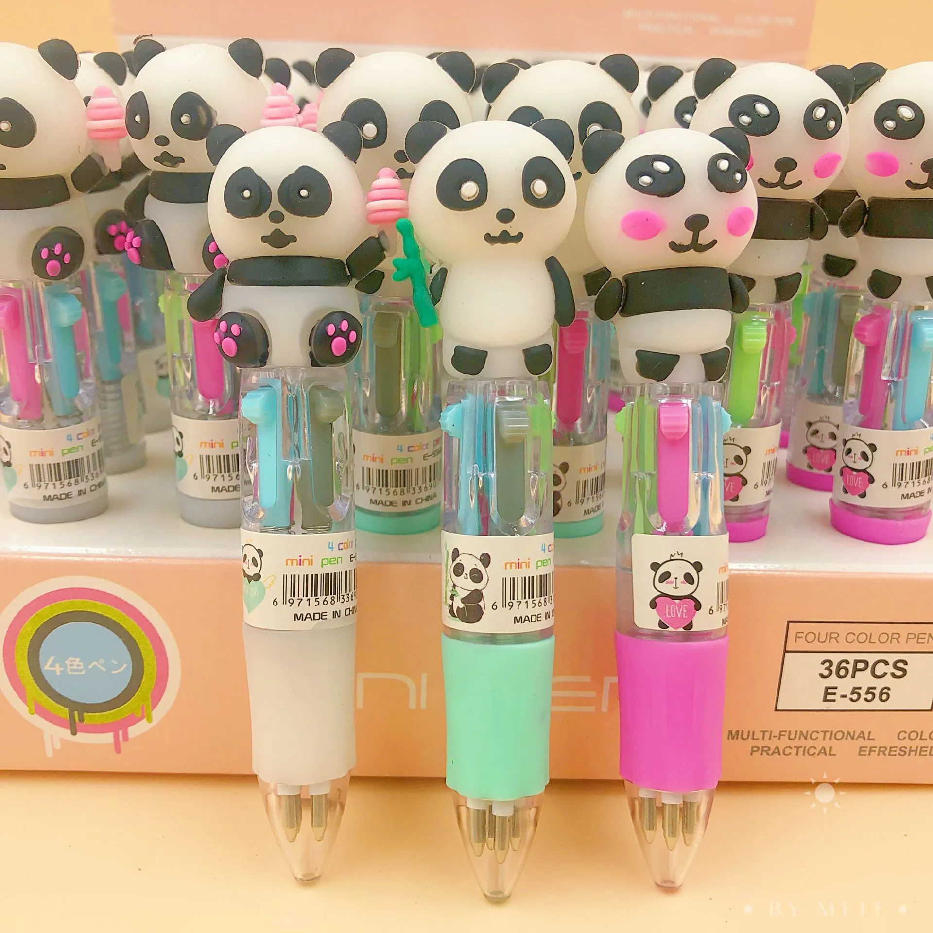 Penna a sfera pubblicitaria con penna a sfera in silicone a quattro colori Mini Cute Panda da 180 pezzi