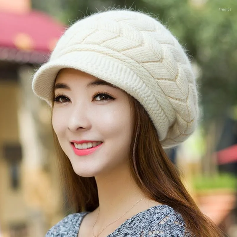 Berets Frauen Winter warmer Strick losen Beret Casual Solid Color Ski Hut Koreanische Version Höhe plus samtig dicke Ohrhörer Cap