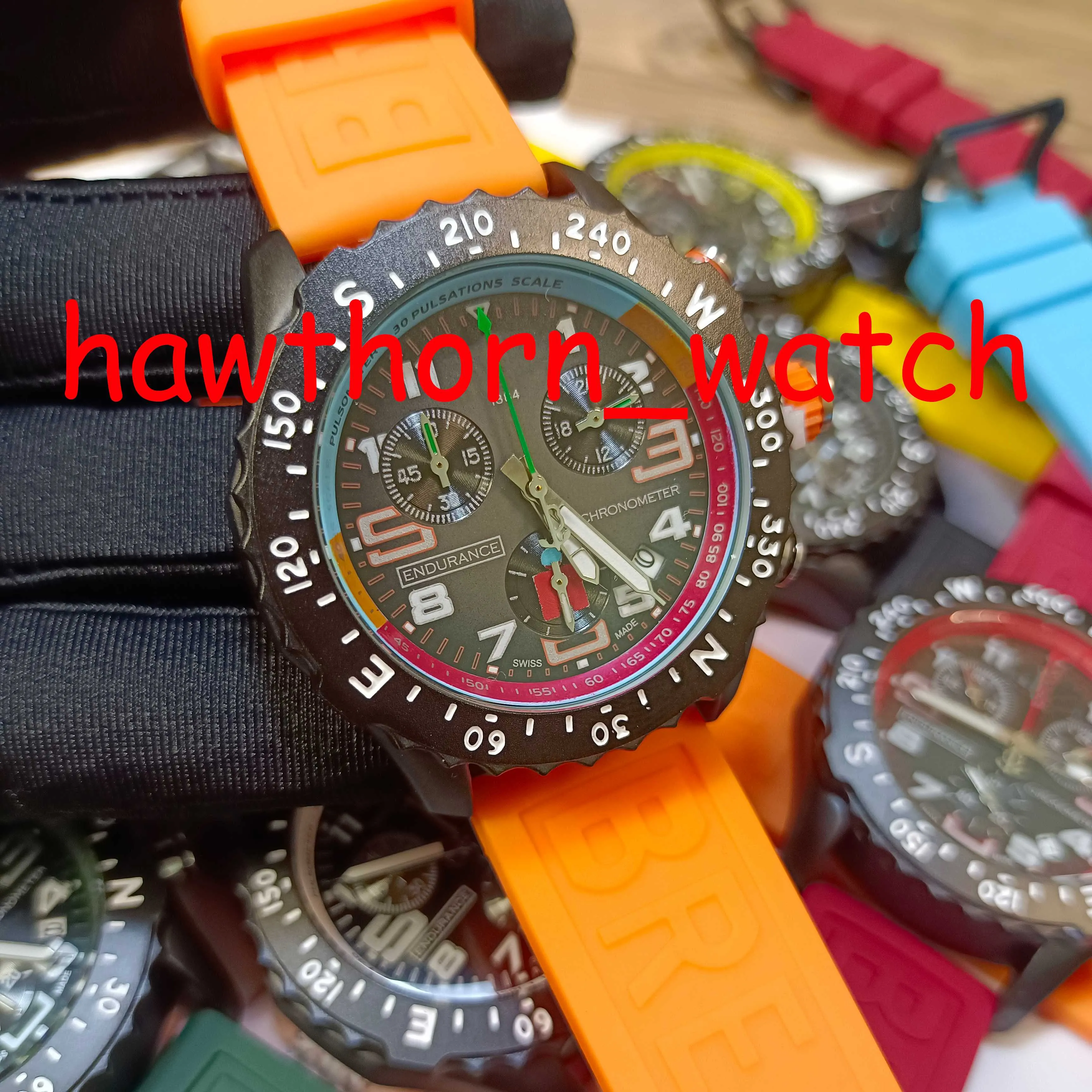 ホットラグジュアリーデザイナーメンズウォッチクォーツエンデュランスプロアベンジャークロノグラフ44mm時計複数の色ラバーメンズウォッチガラス腕時計