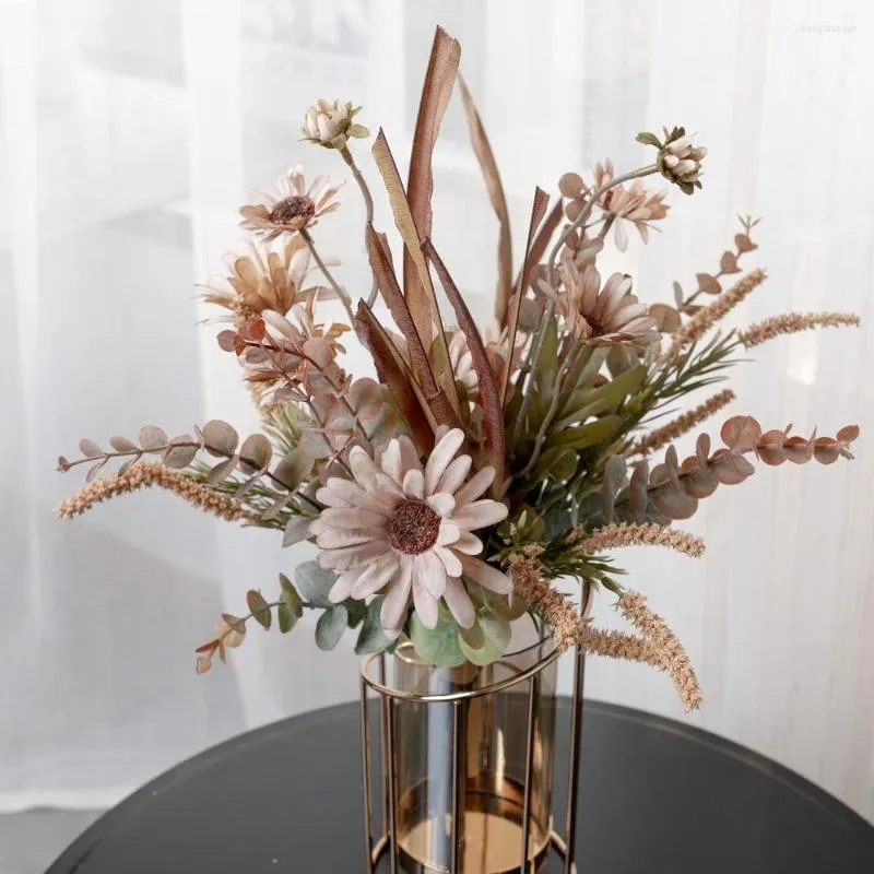 Decorative Flowers Eucalyptus Daisy Autumn Bouquet Artificial Flower Home Decoration Wedding Fake Wall