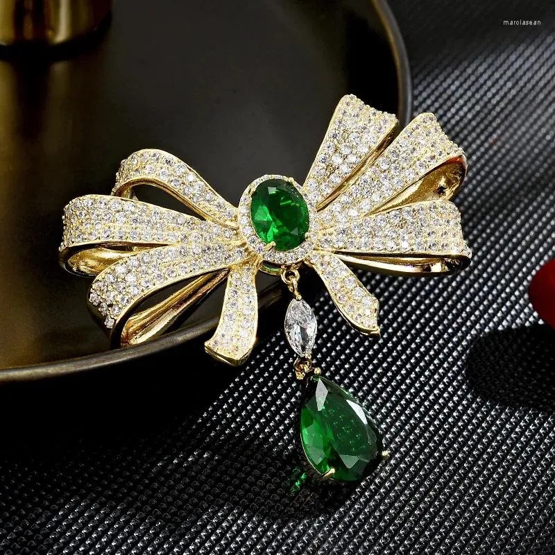 Spille SUYU Spilla di lusso leggera da donna autunnale Stile moda Papillon Accessori di design Spille