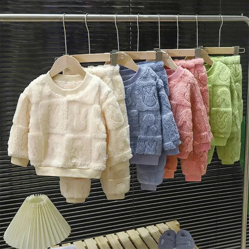 Sleep Lounge Conjunto de pijama infantil quente outono inverno pijamas para crianças meninos meninas espessadas homewear roupas de bebê de pelúcia 1 10 anos 231116