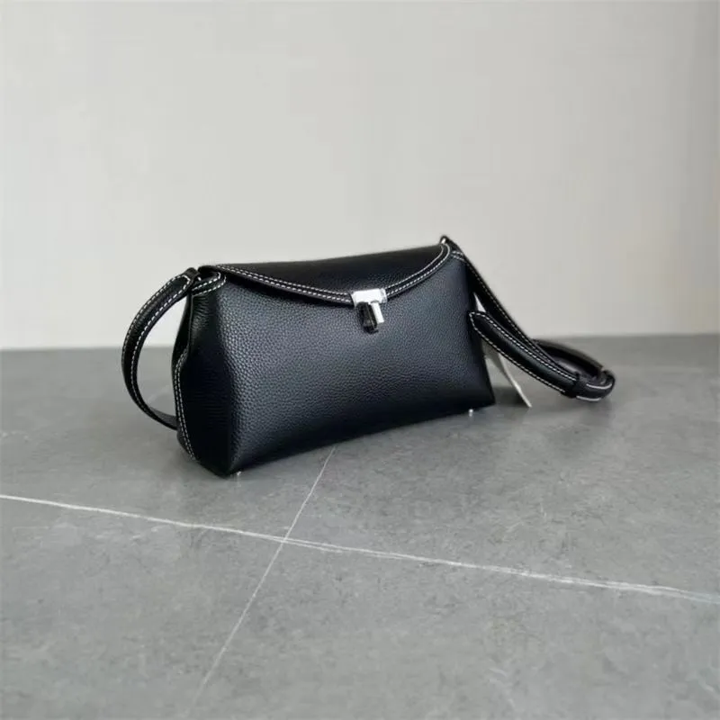 Jessica McClintock Blaire Satin Frame Evening Clutch, Black : Amazon.in:  Shoes & Handbags