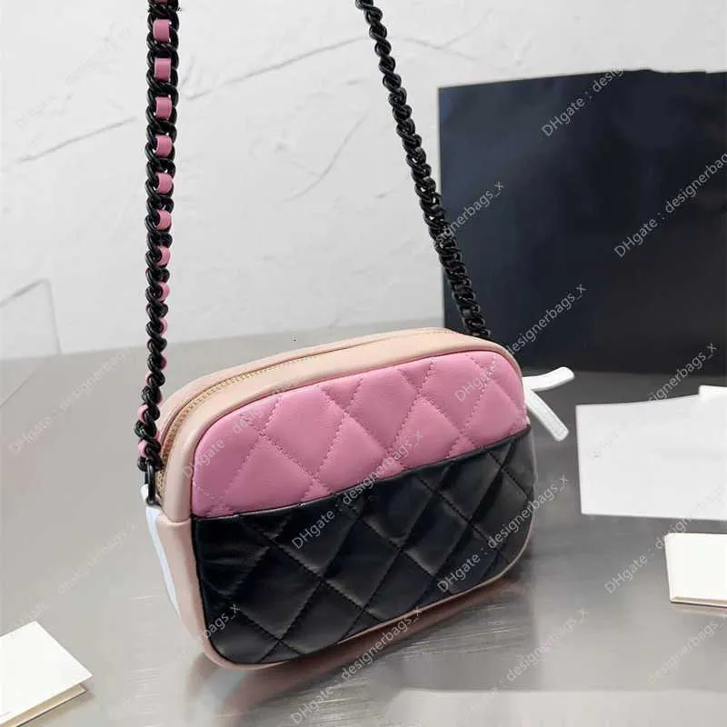 Czarna torba inne torby damskie metalowy lambskin dwukolorowy aparat klasyczny diamentowy kratek sprzęt panda matelasse łańcuch crossbody costeer cosetyczny Vanit