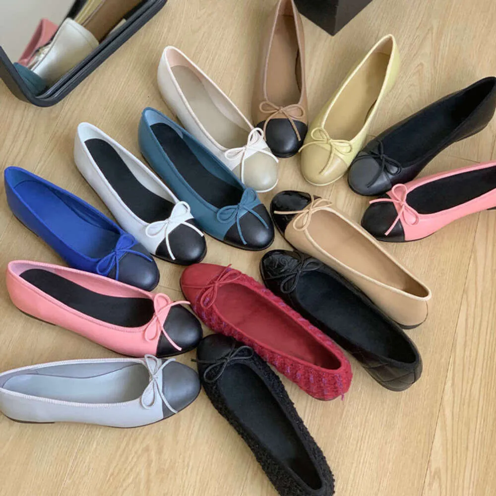 Diseñador Arco Sandalia Mujeres Zapatos de ballet Moda Zapato de barco plano Fondos de cuero Zapatos de baile perezosos Mocasines casuales Fiesta con caja NO489