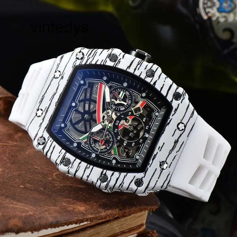 Luxury Quartz Watch High Precision Men s Business White Wood Grain Simple Quartz Watch Personalized Fashion Calendar