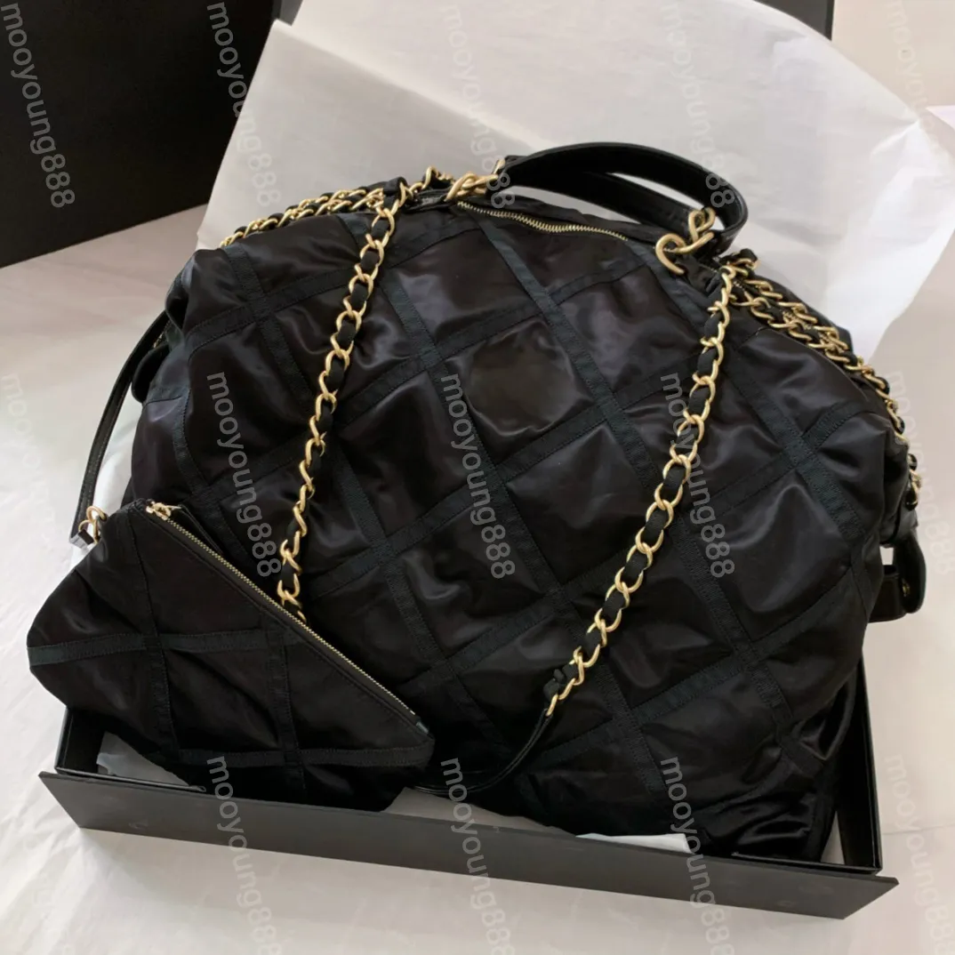 12A ترقية مرآة مصممي جودة Maxi Bowling Ball Bags Womens Black Nylon S Handbags Diamond Lattic