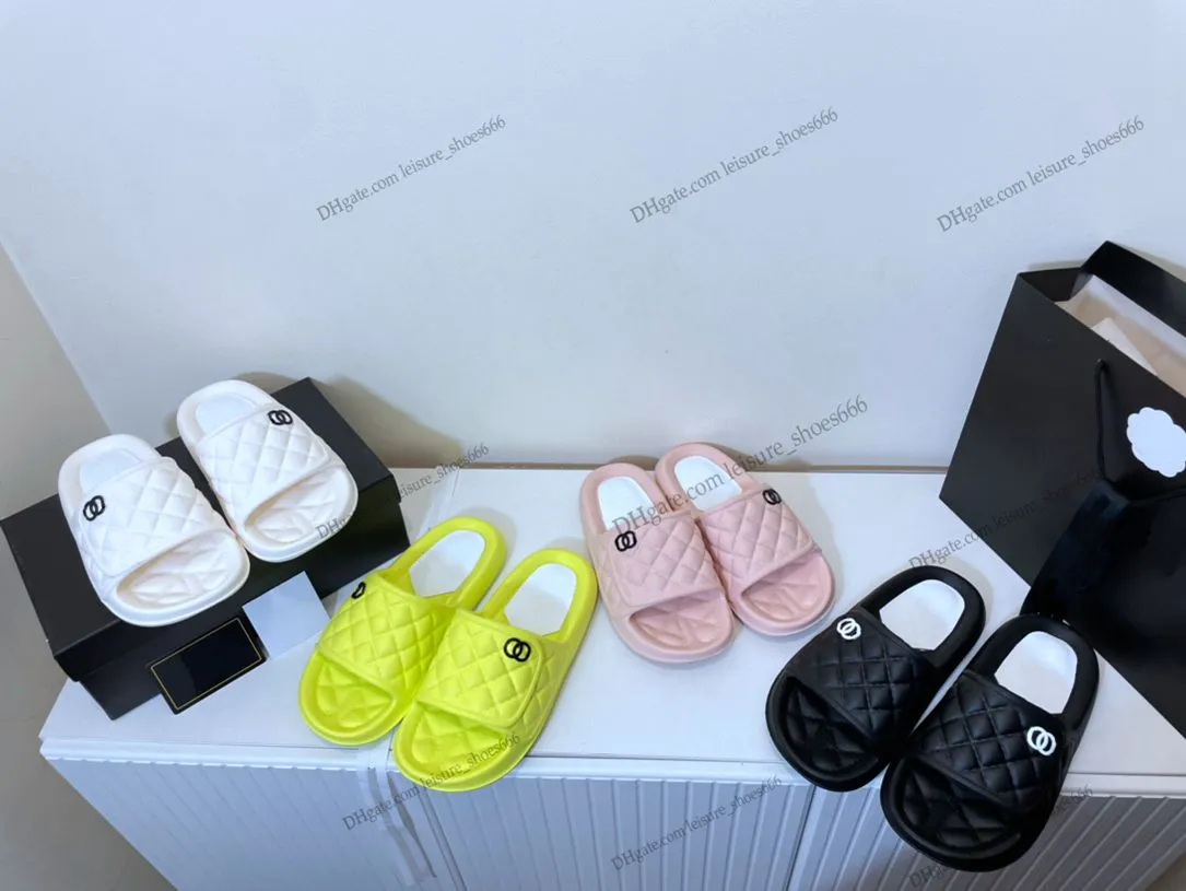 Tasarımcı Şeker Renk Izgara Sandal Kadınlar C Letter PU Deri Kontroller Plaj Sandalet Kafes Şebeke Terlik Kadınlar Kadın Yaz Anti-Slip Kapalı Açık Loafers 001