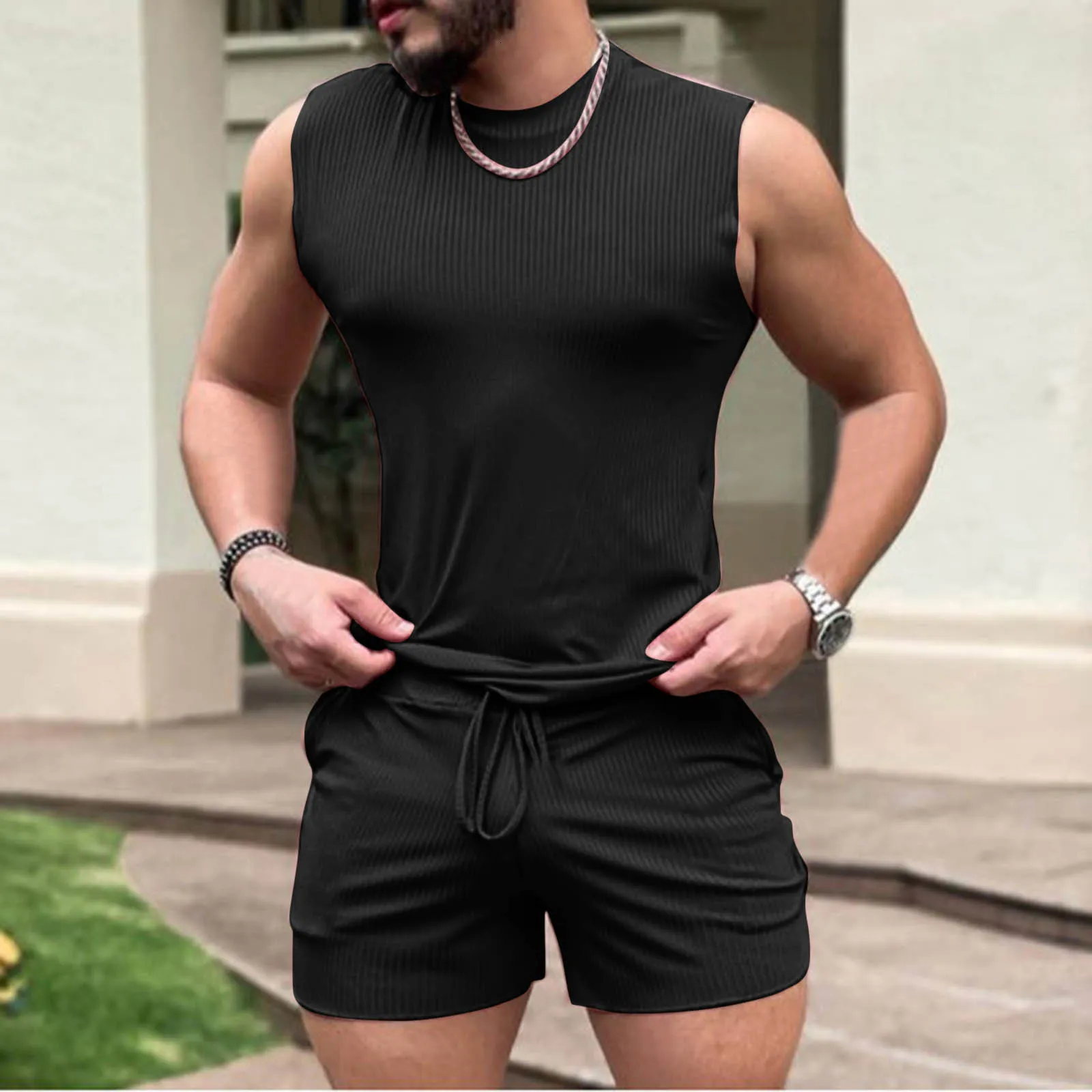 Survêtements pour hommes Hommes Débardeur Shorts Ensemble Solide Noir Chemises Sans Manches Gym Bas Mâle Survêtement 230417