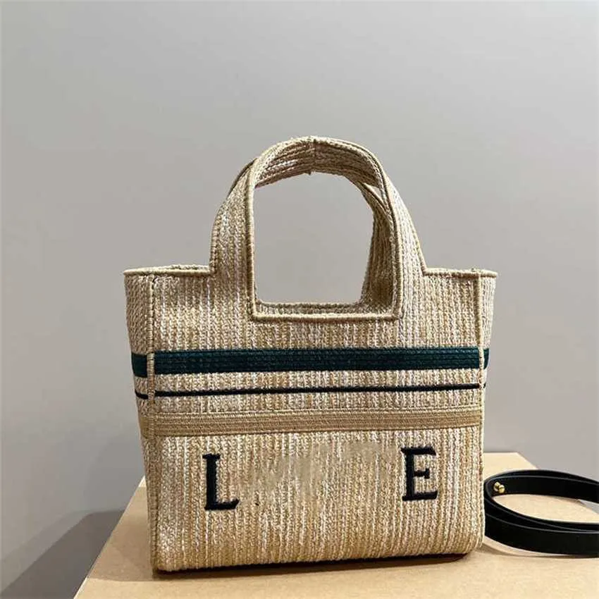 Chic Le Summer Straw Designer Bag designer Handväskor Fashion Shopping Beach Totes Women Woven Tote Bag Women Crossbody Bags Lady Shoulder Basket Bag Purse 230505