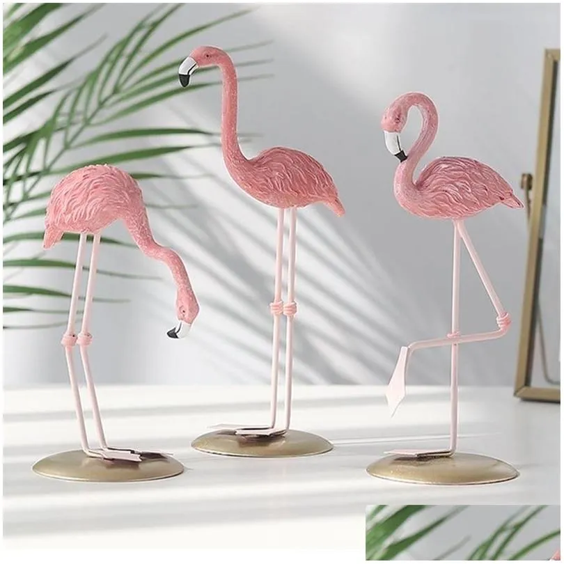 Christmas Decorations Lovely Cute Flamingo Design Resin Home Gifts Ornaments Table Desk For Ktng 2/5000 Living Bedroom Y201020 Drop De Dhzyt