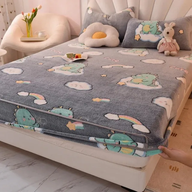 Snowflake Velvet Cartoon Soft Diwan Cot Bed Sheets Thickened Single Bed Hat  With Milk Coral Cover For Autumn And Winter 231116 From Diao10, $23.77