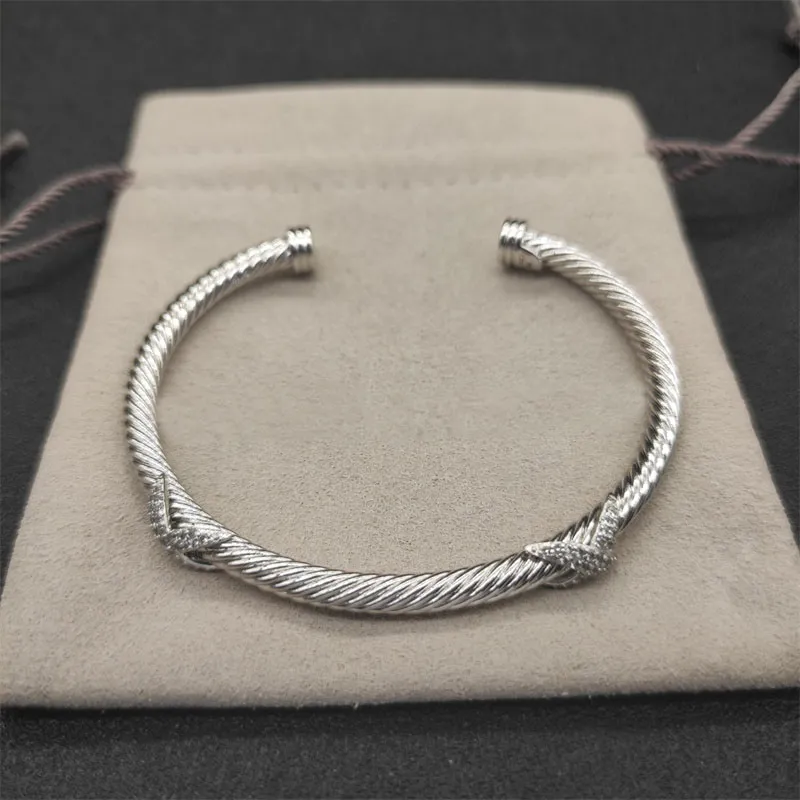 Bracciale di design di gioielli di moda nuovo braccialetto intrecciato femminile Sud semplice ins oro argento Perla croce diamante anca gioielli caldi regalo di nozze festa all'ingrosso