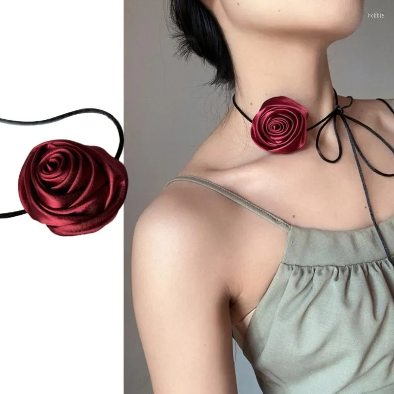 Choker Fashion Trend Trend Sense Sense Rose Подвесная подвесная клюрочная цепь темперамент проста холодный ветер регулируемый шелковый атласный ожерелье