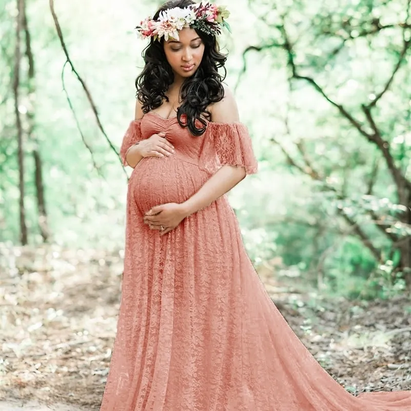 Robe longue maternité en soie et dentelle - Rose pâle