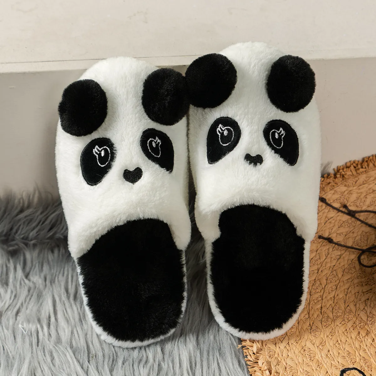 Pantoufles d'hiver Panda Designer femmes chaussons loisirs mignon panda moelleux vivant à la maison pantoufles