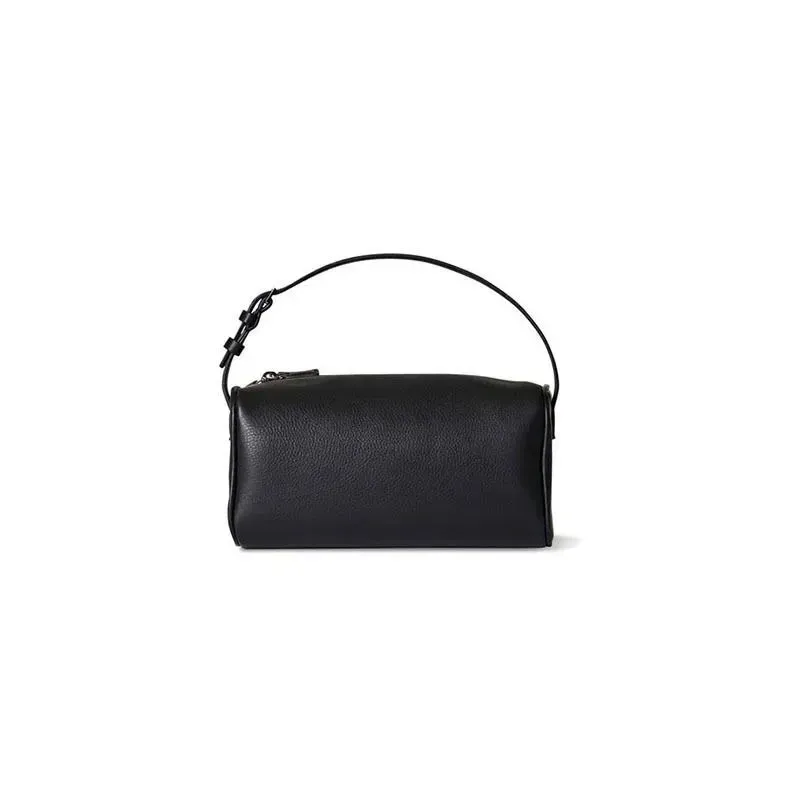 Luxury Leather Shoulder Bag - Elegant White Tote, Versatile