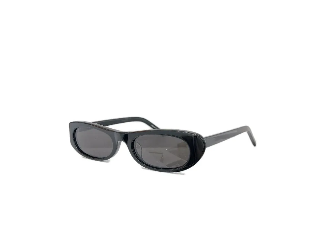 Óculos de sol femininos para homens homens de sol, estilo de moda masculina protege os olhos lentes uv400 com caixa aleatória e estojo 506