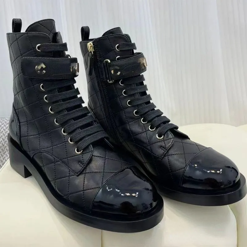 DHgate Womens Black Leather Zipper Short Boots Martin Boots Designer Boots Shoes Accessories