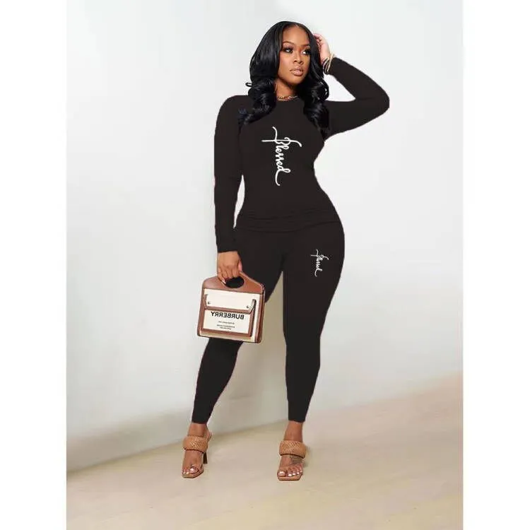 Designer Spring Tracksuits Roupa de fé Mulheres plus size 3xl 4xl 5xl Duas peças Conjuntos de mangas compridas calças de moletom Sportswear Casual Sportswear Roupas 9637-1