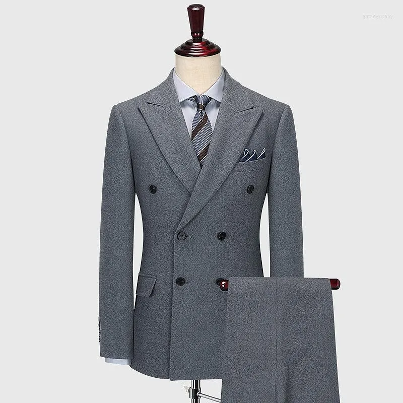 Ternos masculinos de lã de alta qualidade de alta qualidade Bedido de inverno cinzento de inverno espessado Casamento quente para homens, além de fato masculino fito Blazer