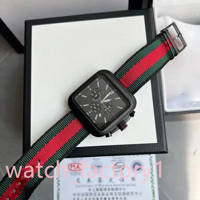 New U1 Luxury Men's and Women's Watch Set Diamond Classic Digital Dial