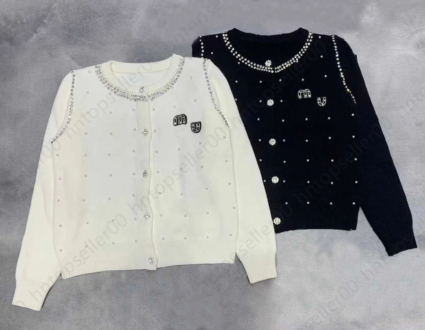 Suéter de lujo Chaqueta de suéter de diseñador para mujer Adorno de diamantes de alta resistencia Clásico de moda Manga larga Cuello redondo Cardigan Suéteres de punto Tops de marca para mujer