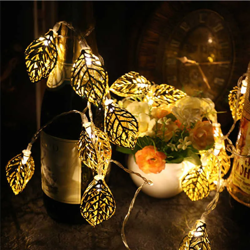 LEDストリングLED Gold Leaf Light String Twinkle Garlandsバッテリーパワークリスマスランプホリデーパーティーウェディング装飾妖精ライトP230414